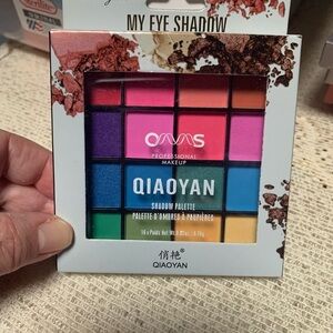 16 Shades Eyeshadow Pallet